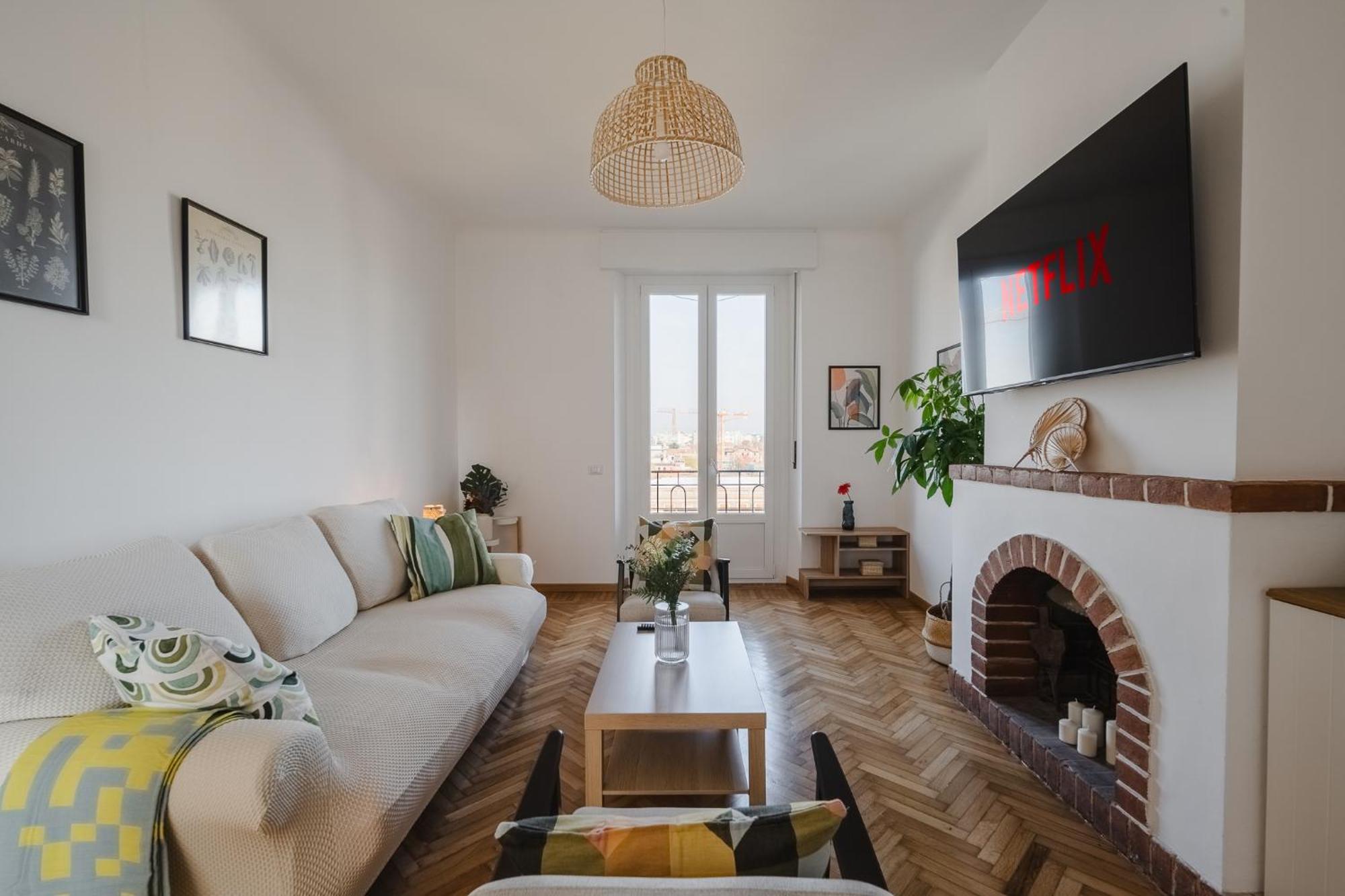 Botticelli 24 Apartment